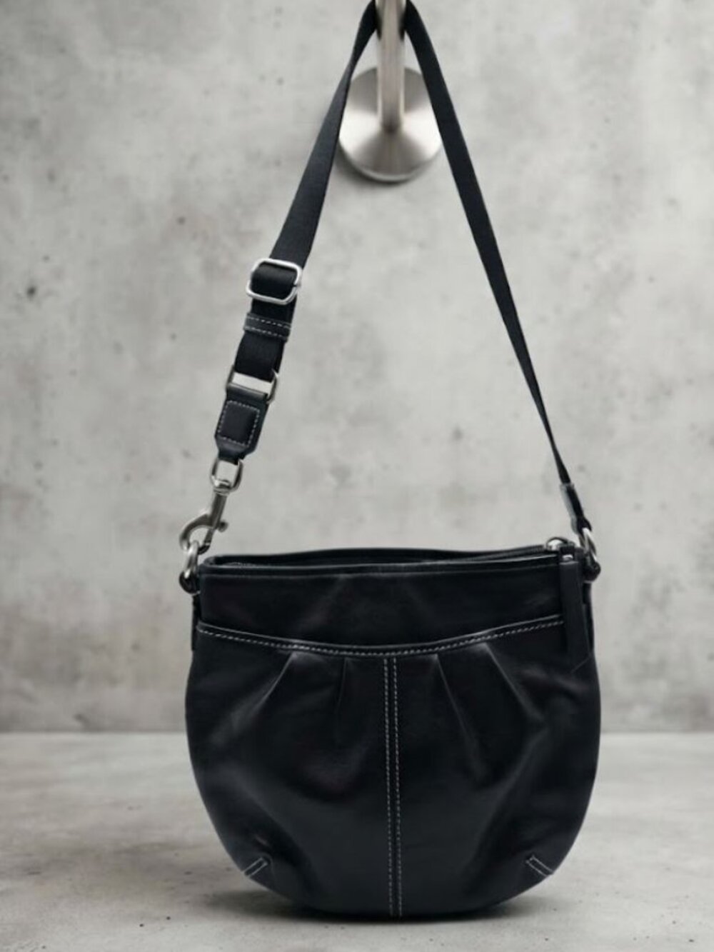 Y2k Vintage Coach Soho Leather Crossbody Shoulder Bag with Adjustable Strap